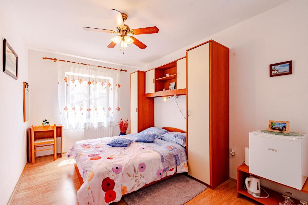 Apartments And Rooms With Parking Space Mali Ston Dış mekan fotoğraf
